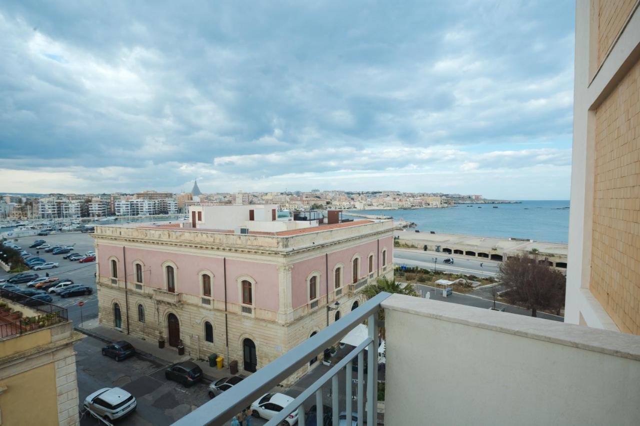 La Vacanza Ortigia Syracuse Bagian luar foto