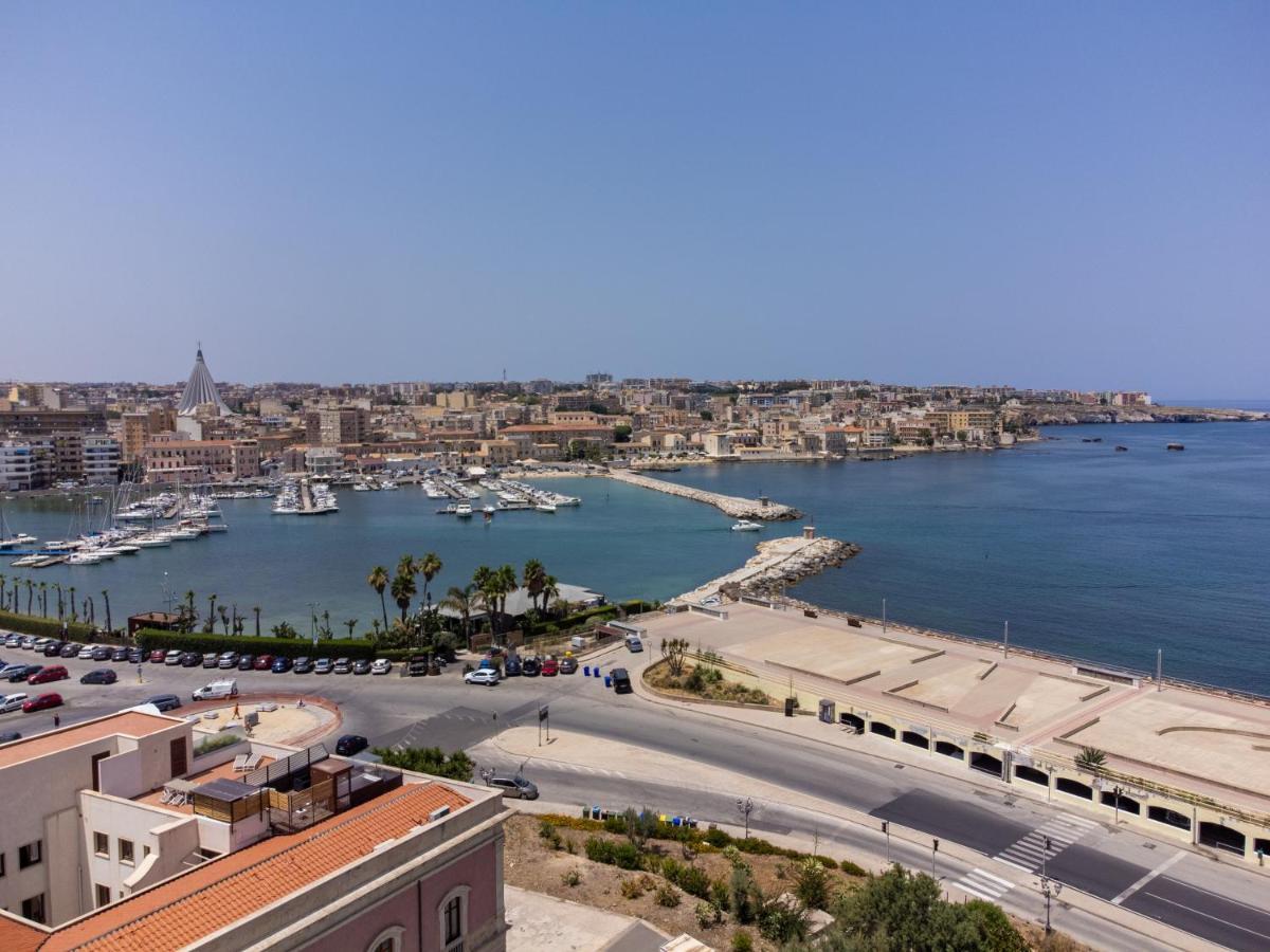 La Vacanza Ortigia Syracuse Bagian luar foto